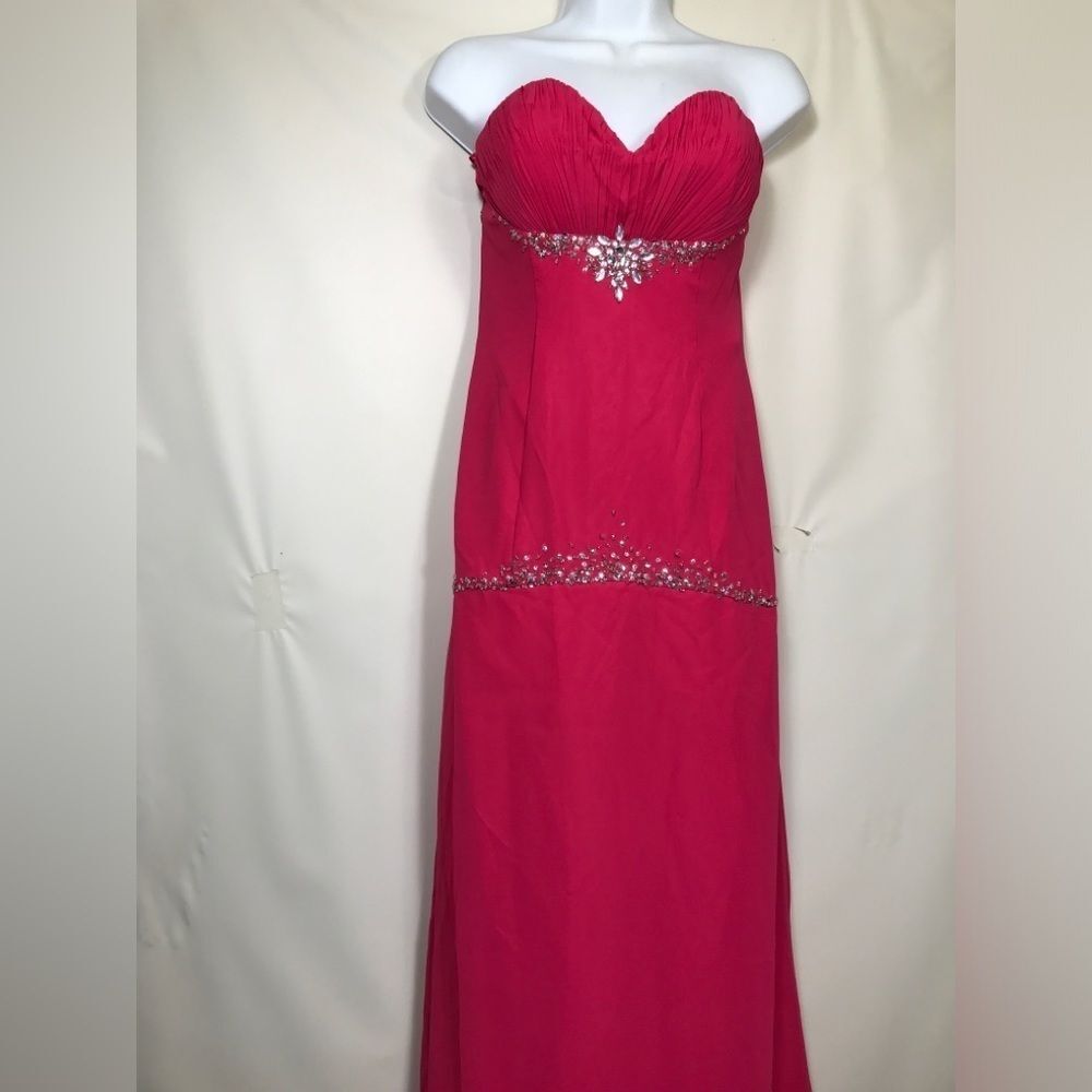 My Fashion Style fuchsia Size medium NWT Prom Evening Dress